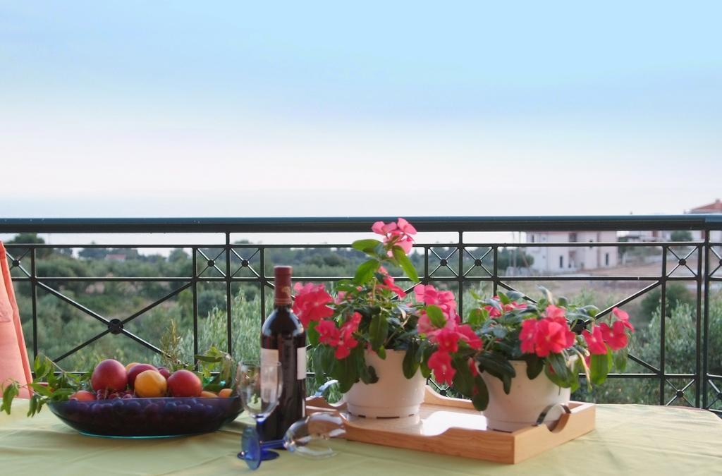Sofia Luxury Maisonettes Нікіті Номер фото